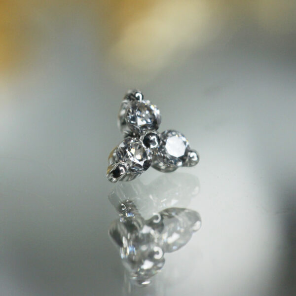 Auris Jewellery - Threeleaf с бриллиантами